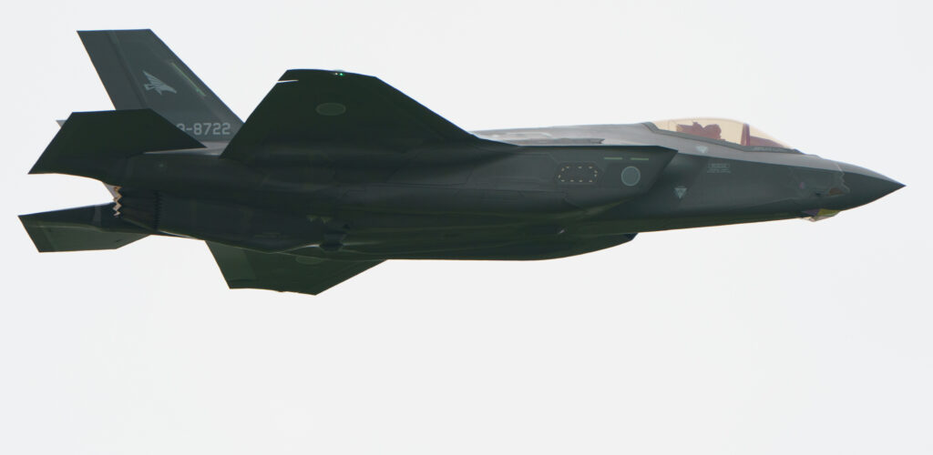 MJP00718